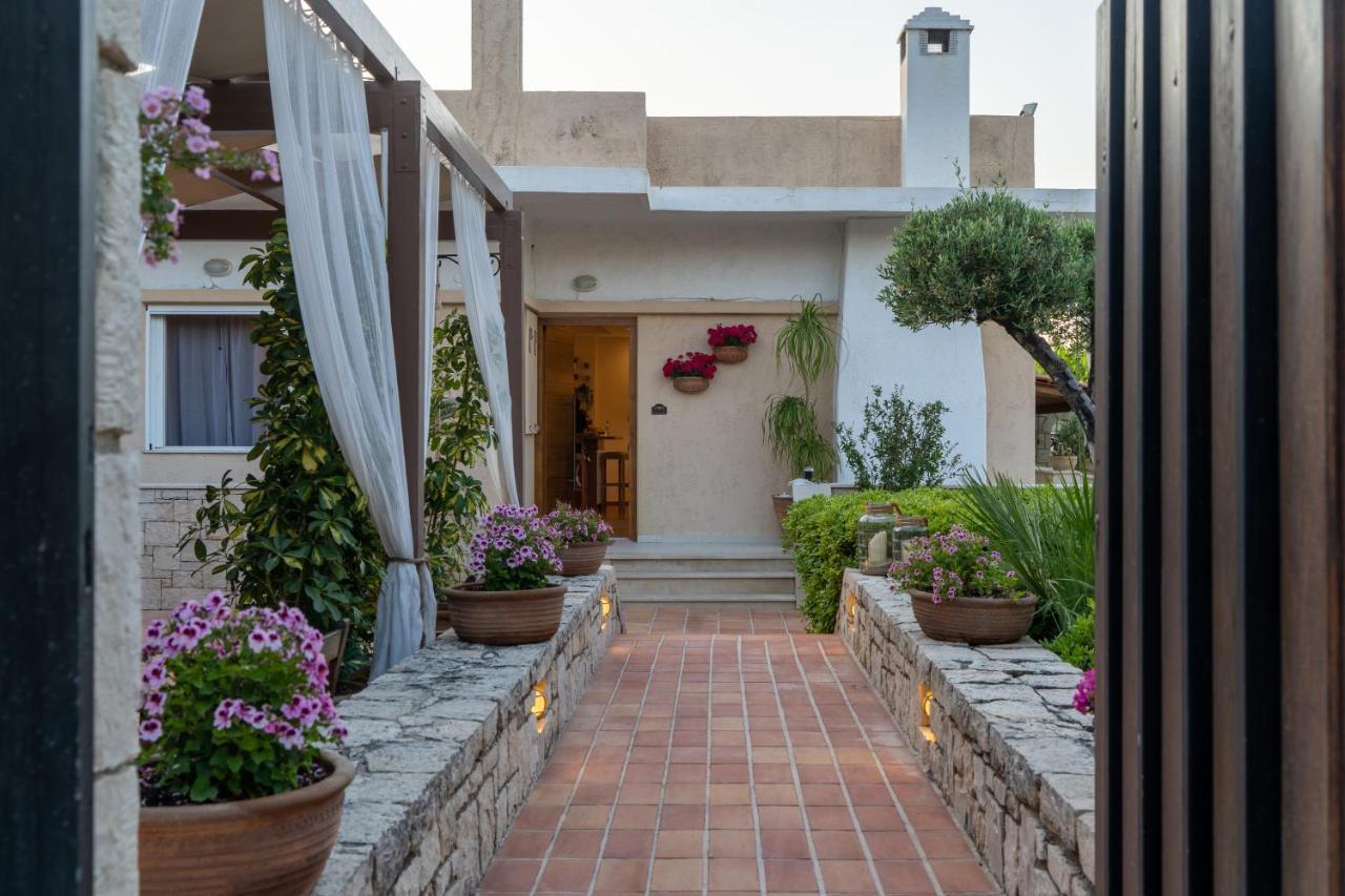Acre Villa